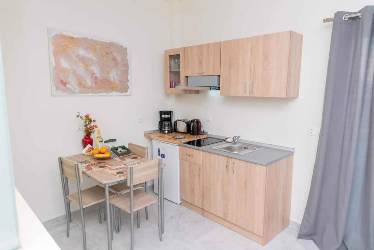 As Alesias Suites.Room 12. Rhodes City ภายนอก รูปภาพ